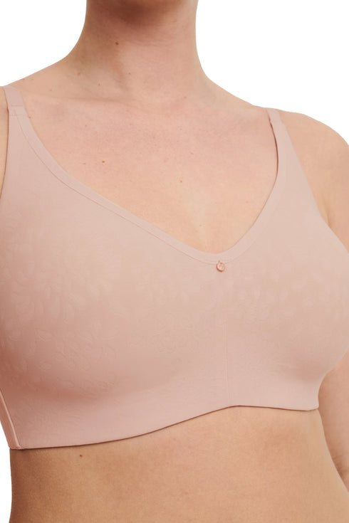 Chantelle Comfort Chic Back Smoothing Full Support Wireless Bra